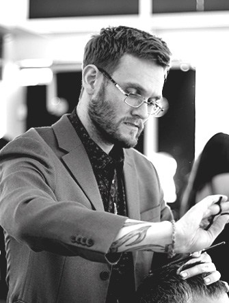 </p>
<p><center>Billy Van Rooy (he/him)</center>